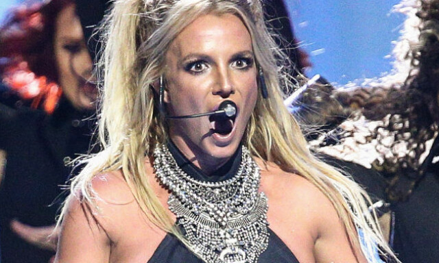 Norgesklare Britney Spears får slakt i Danmark